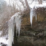 Зимові сталактити